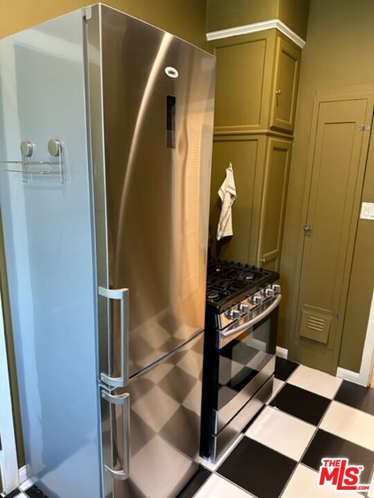 Building Photo - 1207 S Ogden Dr