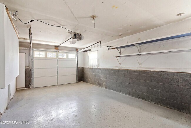 Building Photo - 39 Hilltop Rd