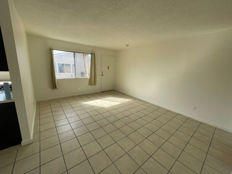 Building Photo - 4758 Imperial Ave