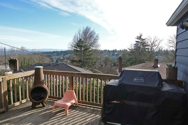 Building Photo - Hillsdale Ranch