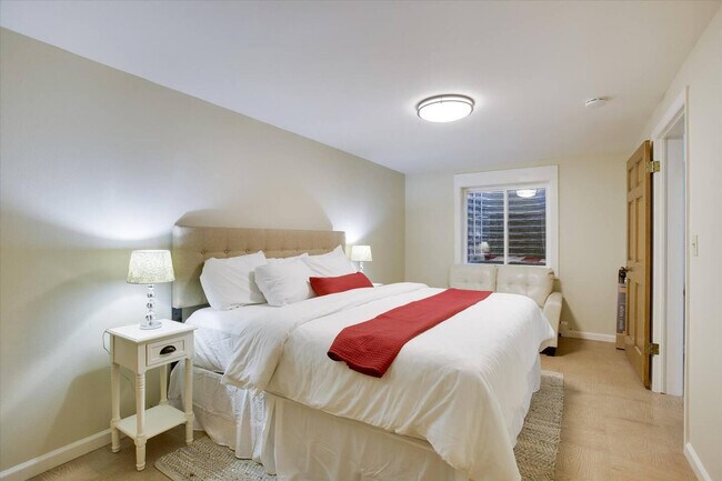 Building Photo - 1908 Pawnee Dr