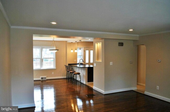 Building Photo - 8119 Pleasant Plains Rd