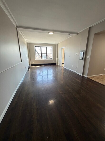 Building Photo - 150 S Harrison St