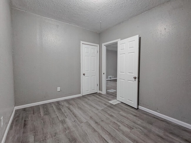 Building Photo - (RENT-TO-OWN AVAILABLE):