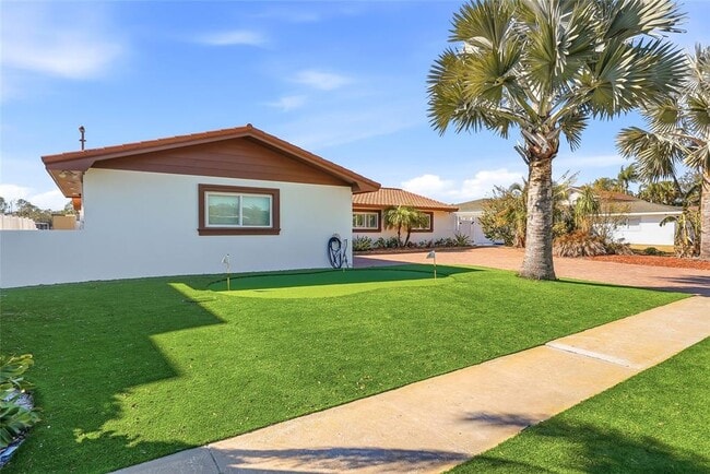 Building Photo - 3918 Americana Dr