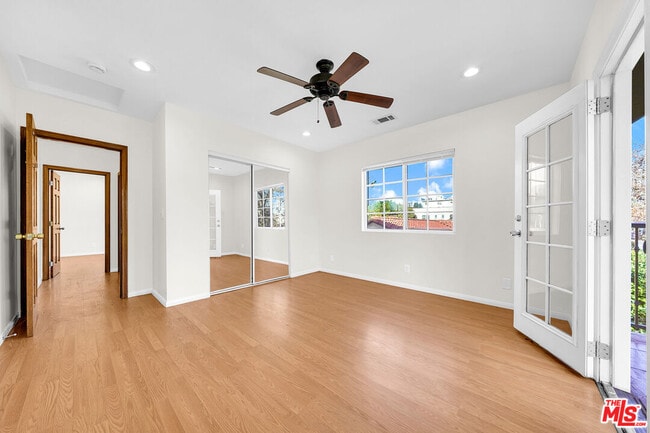 Building Photo - 743 N Las Palmas Ave