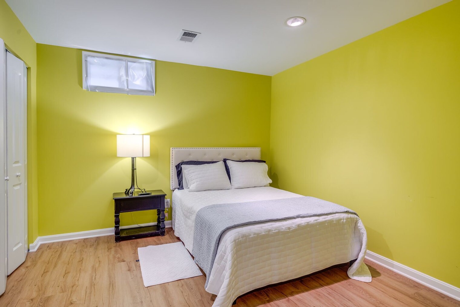 Building Photo - 8953 Birch Bay Cir