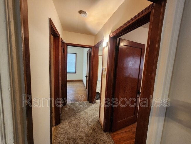 Building Photo - 1108 Hathaway Ave