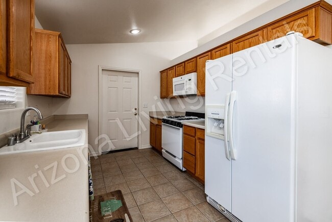 Building Photo - FURNISHED HOME