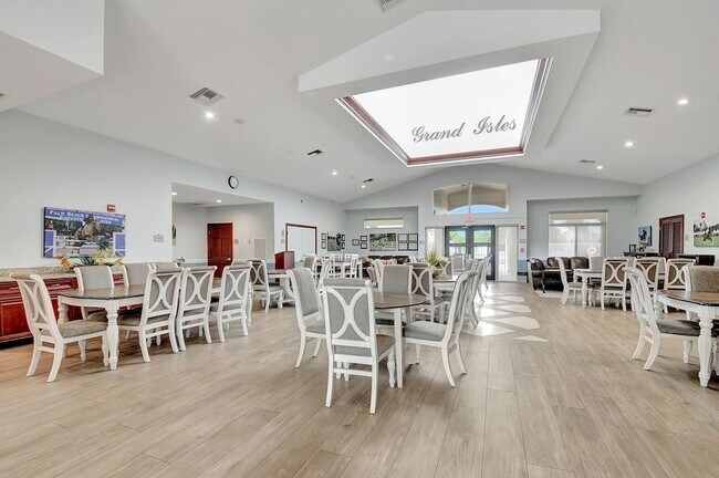 Building Photo - 11723 Water Bend Ct