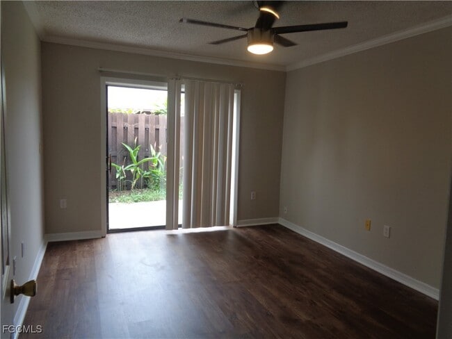 Building Photo - 12962 Elm Creek Ct