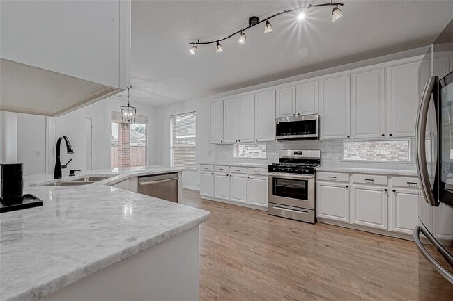 Building Photo - 20802 Louetta Oak Dr