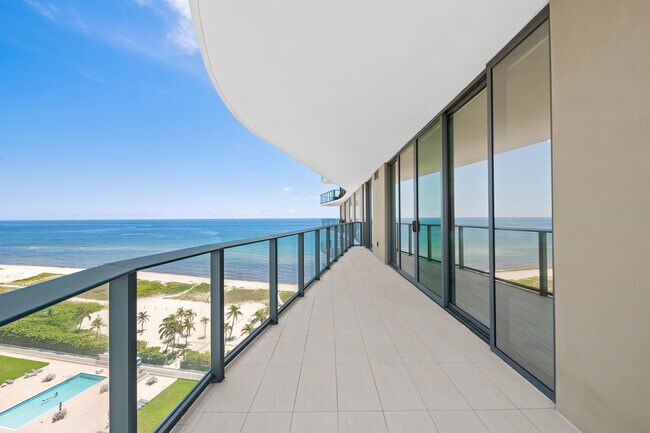 Building Photo - 730 N Ocean Blvd