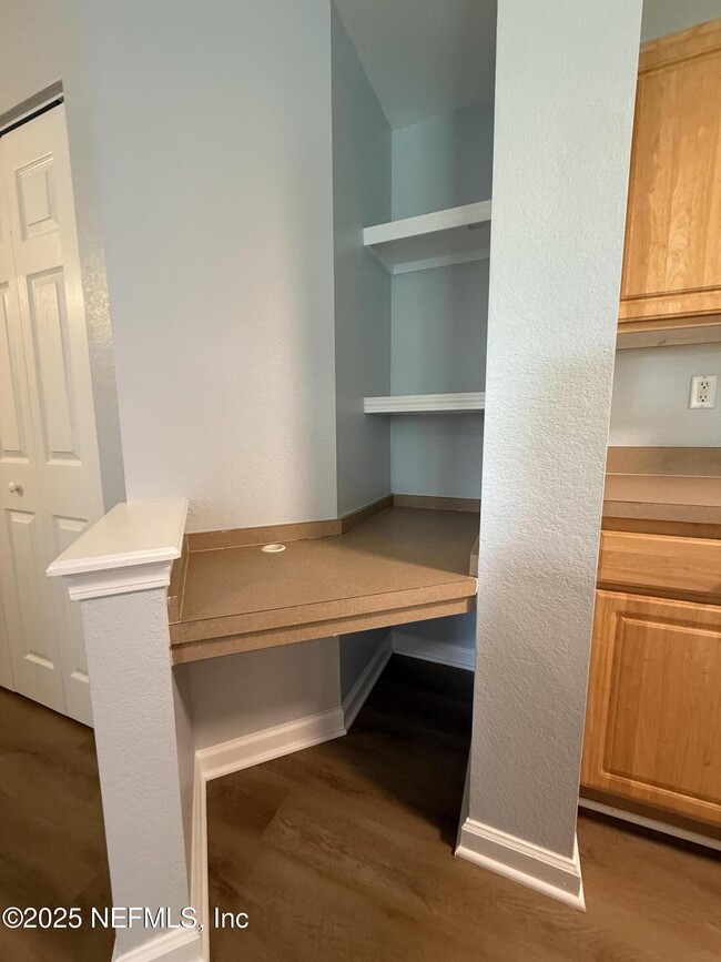 Building Photo - 440 S Villa San Marco Dr