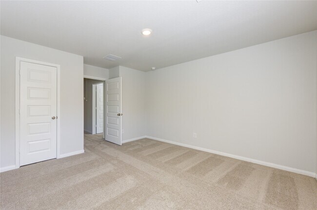 Building Photo - 13815 Blue Catfish Dr
