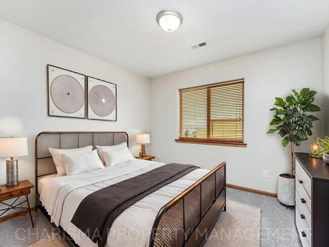Building Photo - TRANQUIL 2 BEDROOM TWINHOME IN BALTIC, LUX...
