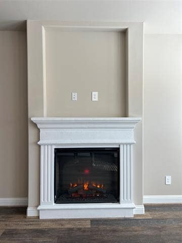 Building Photo - 639 Comal Dr