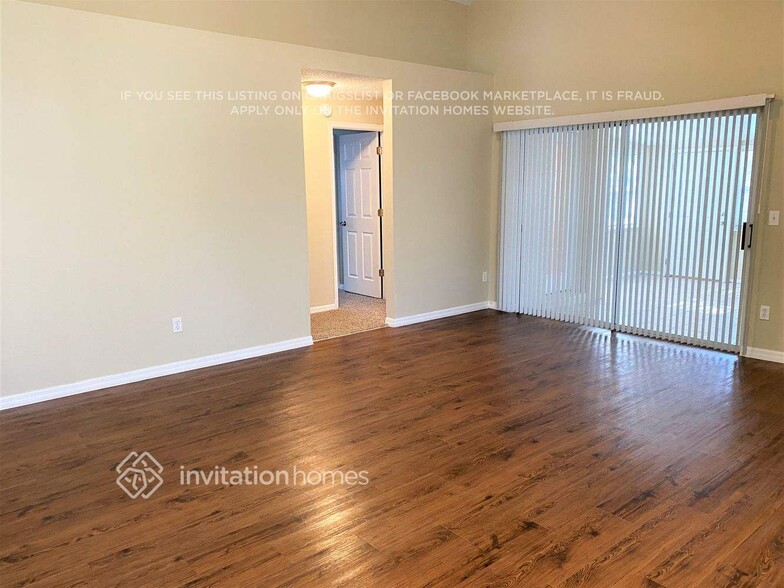 Building Photo - 10500 Petaloma Dr