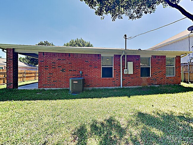 Building Photo - 6514 Spitfire Dr