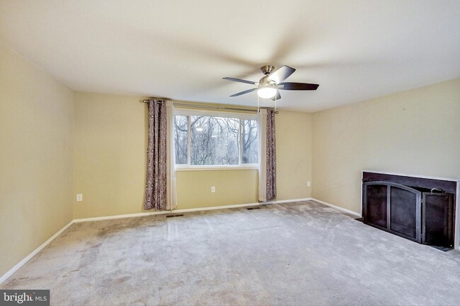 Building Photo - 6510 Overheart Ln