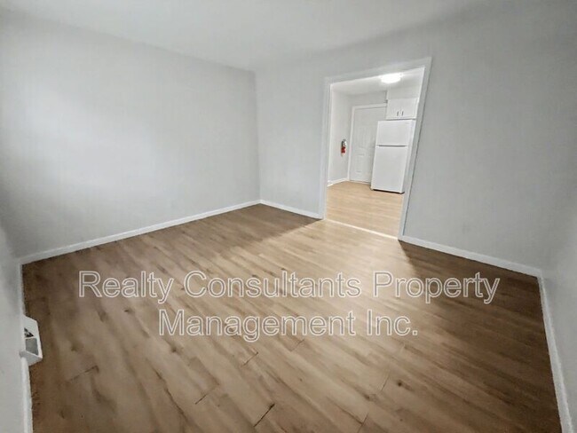 Building Photo - 1813 Walker Ave