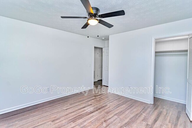 Building Photo - 200 Lanewood Dr