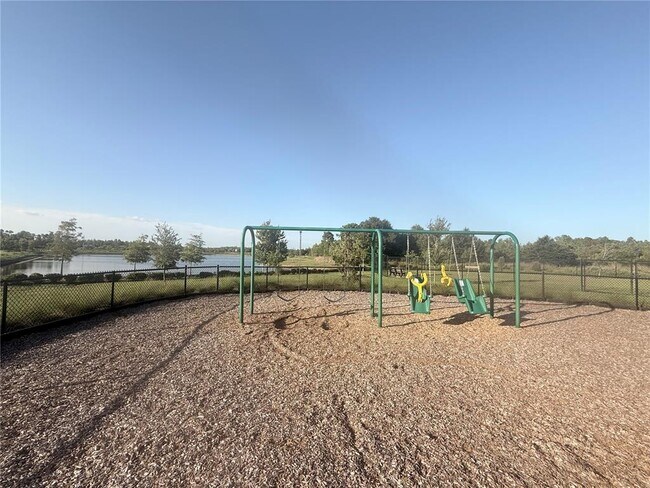 Building Photo - 17209 English Chestnut Wy