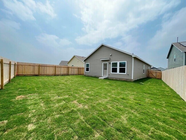Building Photo - 14413 Dora Amellia Cv
