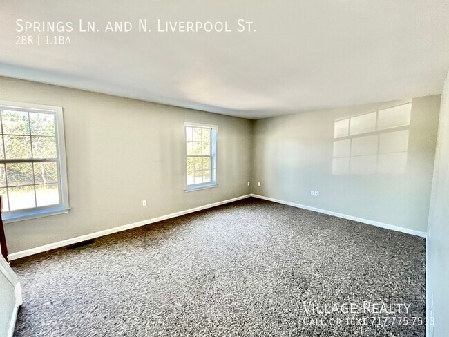 Building Photo - 155 Springs Ln