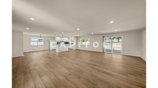 Building Photo - 6417 Congressional Dr SE