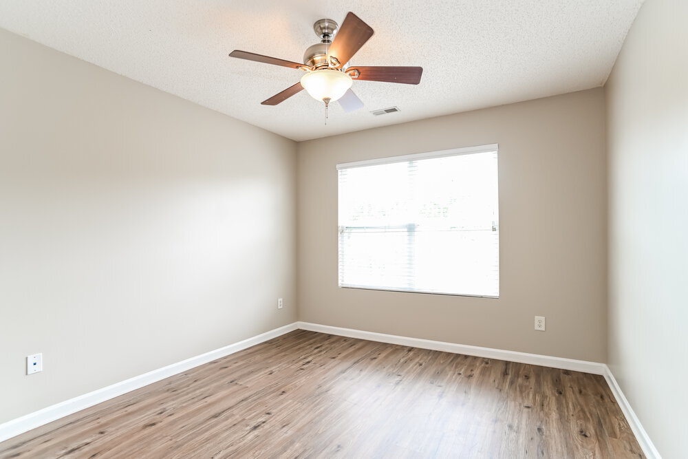 Building Photo - 4419 Golden View Dr