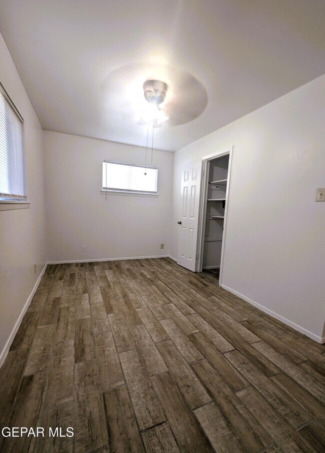 Building Photo - 5804 Pickerel Dr