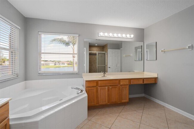 Building Photo - 1555 Harrier Dr