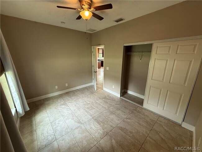 Building Photo - 3047 W Kirkwood Pl