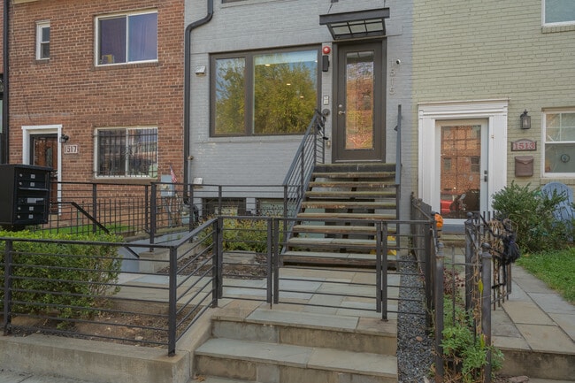 Building Photo - 1515 K St SE