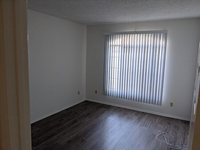 Bedroom - 11669 Rochester Ave