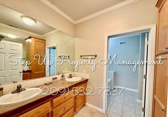Building Photo - LIMITED-TIME MOVE-IN SPECIAL – Receive Your First Two Weeks FREE!