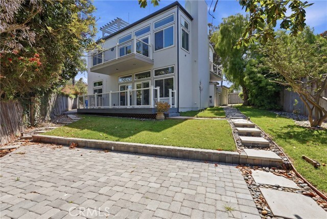Building Photo - 601 S Gertruda Ave