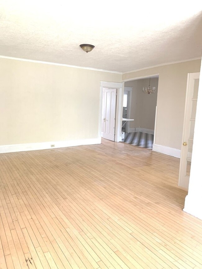 Interior Photo - The Mansion