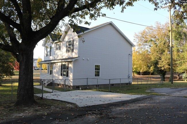 Building Photo - 1791 Mitchell St
