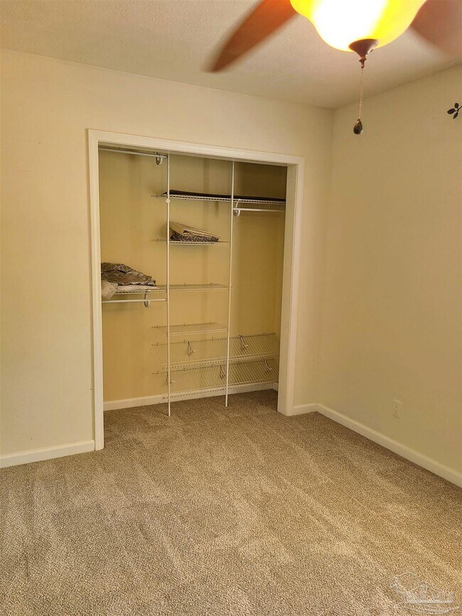 Building Photo - 3505 Oakcalla Dr