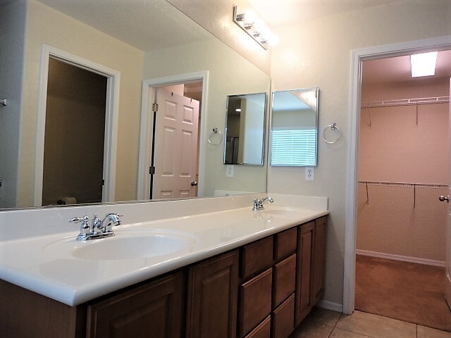 Building Photo - Great home in Aliante Community!