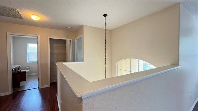 Building Photo - 806 Lost Grove Cir