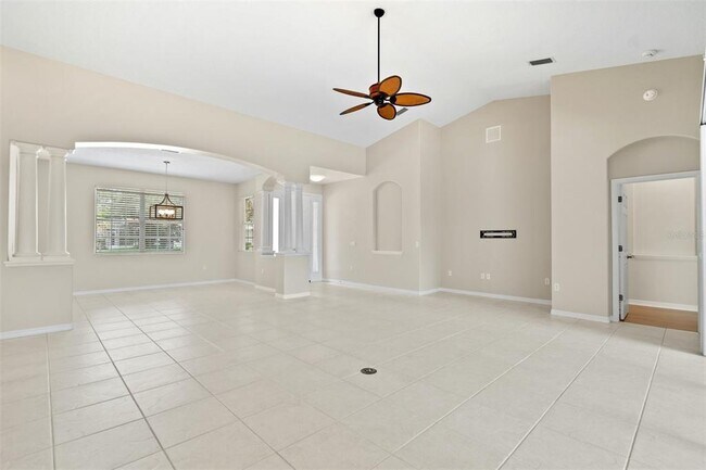 Building Photo - 7806 Drayton Cir