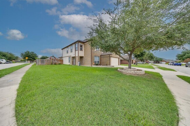 Building Photo - 1122 Reedpoint Dr