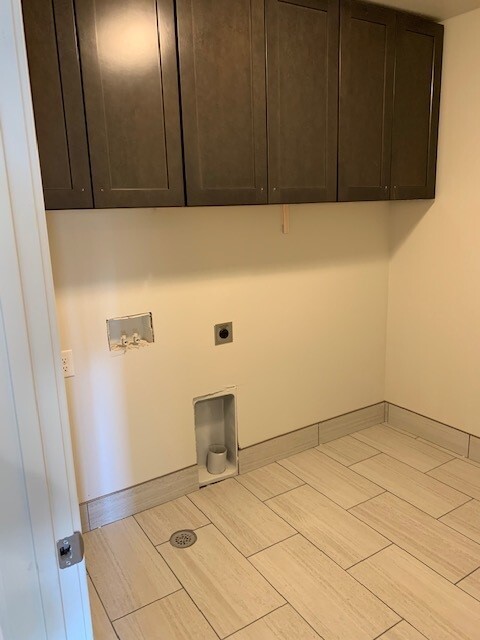 Building Photo - 88 250 N