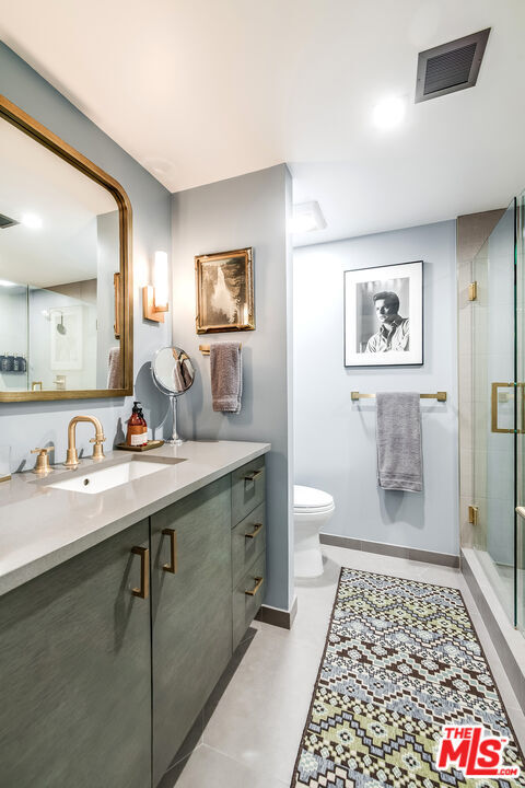 Building Photo - 4635 N Clybourn Ave