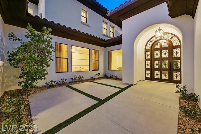 Building Photo - 11906 Port Labelle Dr