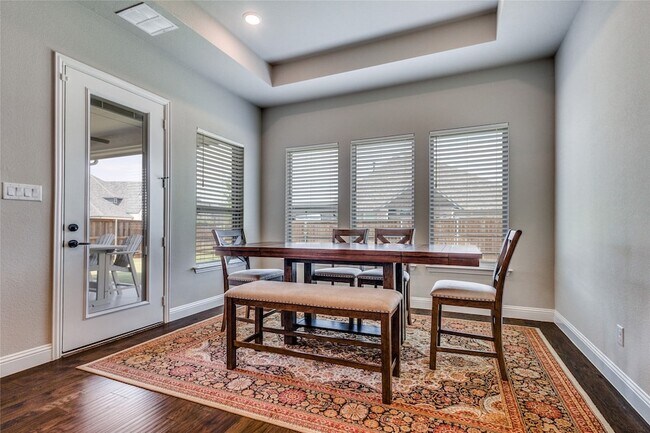 Building Photo - 11112 Lacey Oak Ridge