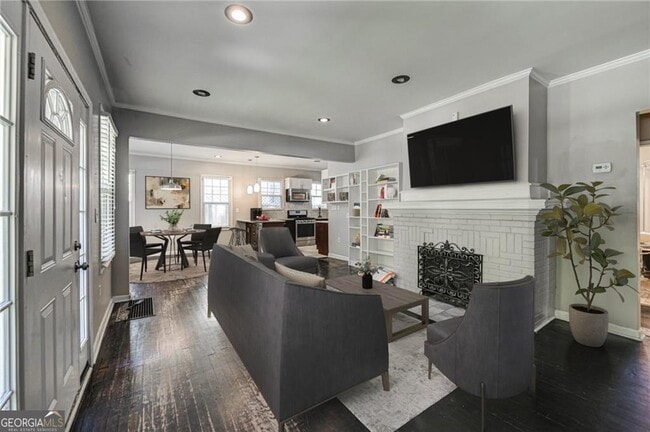 Building Photo - 483 Burlington Rd NE